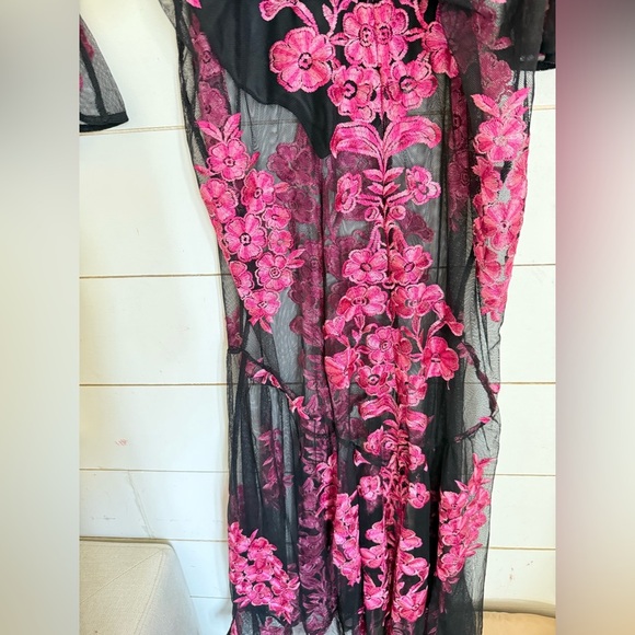 For Love and Lemons Temecula Cut Out Embroidered Lace Maxi Dress - Picture 11 of 15